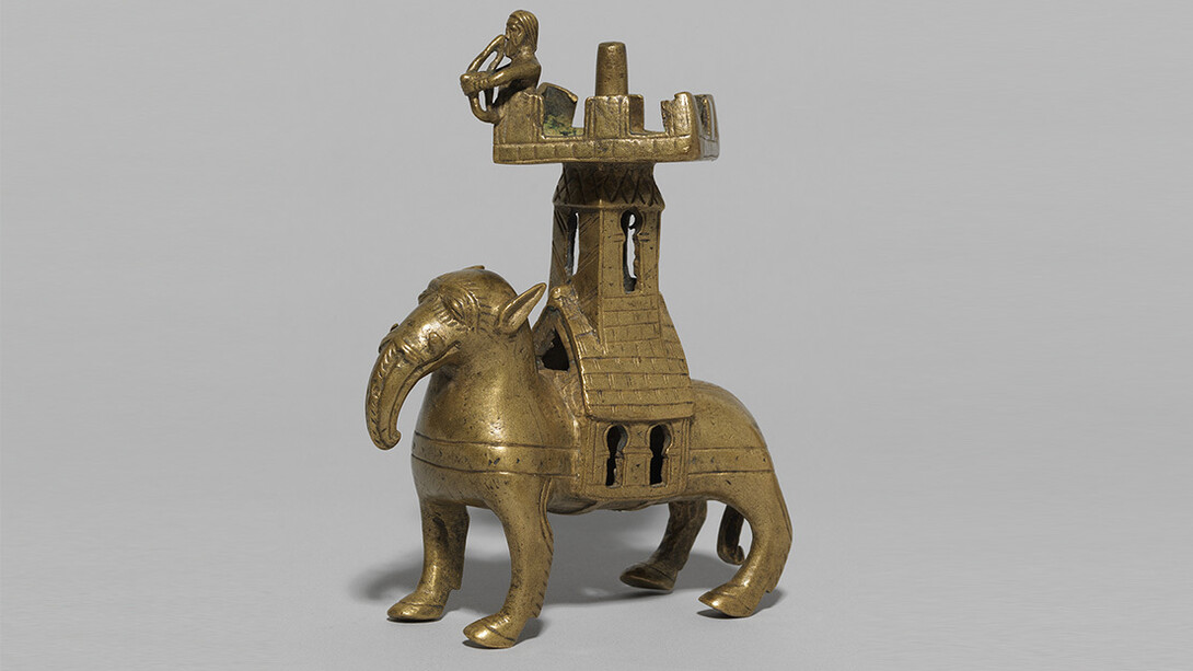 Elefantenleuchter, Magdeburg, M. 12. Jh.. Courtesy of Germanisches Nationalmuseum