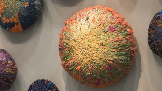 Sheila Hicks. Courtesy of Musée d'Art moderne de la Ville de Paris