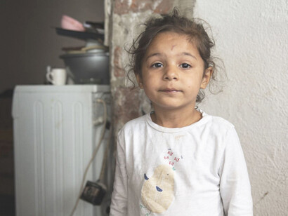 Niña en situación de pobreza