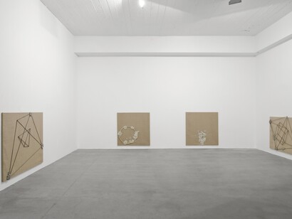 Jiri David, Redundant Earth from the Grave, Exhibition view 