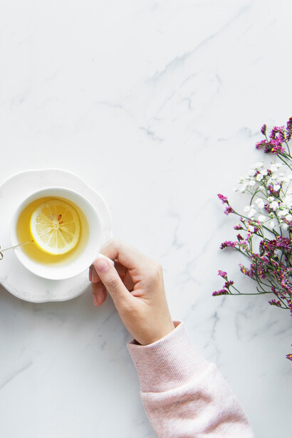 Gl inglesi lo preferiscono senza limone e al suo posto il latte