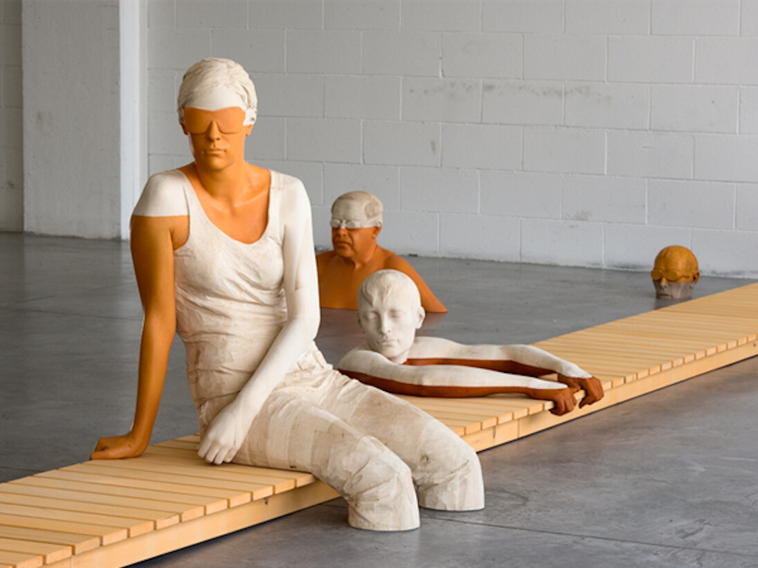 Willy Verginer, "Cecità voluta", legno di tiglio e acrilici, 2007, Collezione privata