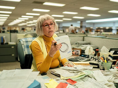 Jamie Lee Curtis in "Everything everywhere all at once"