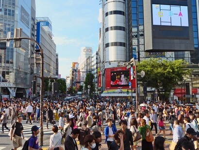 A crowded street in Tokyo