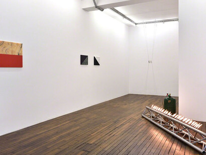 Monuments Offerts. Courtesy of Galerie Thomas Bernard