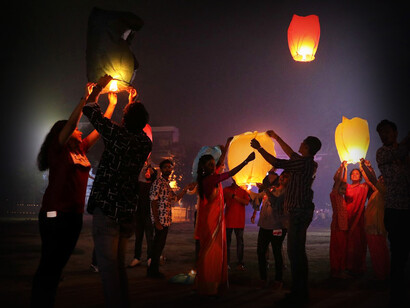 El Año Nuevo hindú se celebra entre el 21 de octubre y 19 de noviembre, las fechas exactas dependen del calendario lunar hindú
