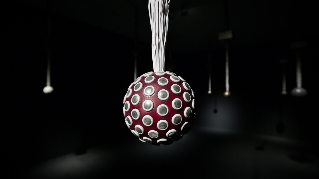 Rafael Lozano-Hemmer, Sphere Packing: Henryk Mikołaj Górecki, 2014, courtesy of the artist and Carroll / Fletcher