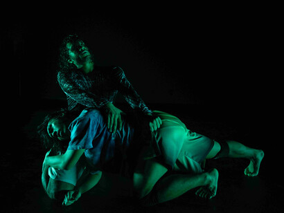 Vicenza danza in rete 2025, Unarmoured, Clara Furey. Per gentile concessione del Teatro Comunale Città di Vicenza. Foto di Kinga Michalska