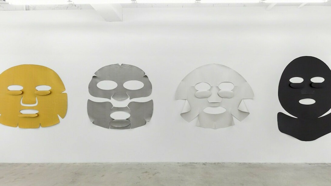 Amanda Ross-Ho, Exhibition view. Courtesy of Michael Jon & Alan