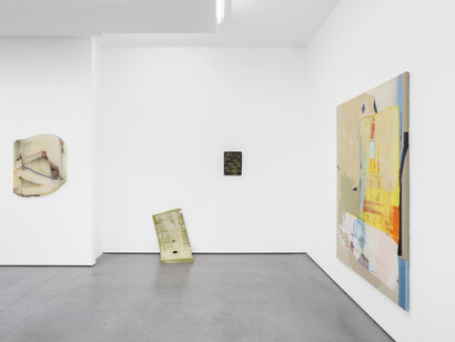 Hilde Overbergh, Try again, exhibition view. Courtesy of Whitehouse Gallery
