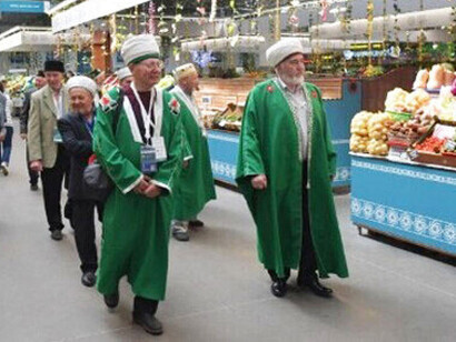 El “Kazán halal market”, que acompañará toda la duración del evento, será la demostración plástica de cómo un mercado ético y certificado puede unir a pueblos distantes.  Mercado Halal de Kazán, Tartaristán