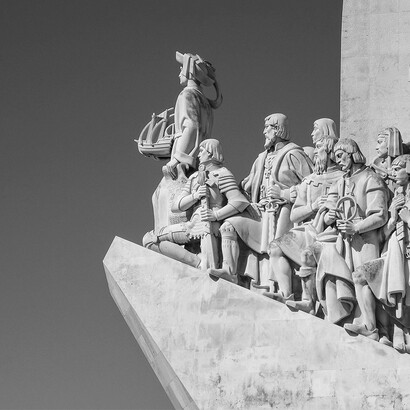 Memorial da descoberta, Belém, Portugal. A maior parte eram senhoras da limpeza ou trabalhadores da construção civil