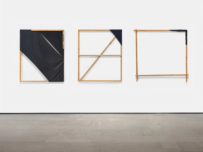 Georg Herold f., exhibition view. Courtesy of Capitain Petzel