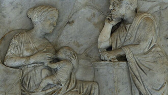 Sarcofago di Marcus Cornelius Statius raffigurante l’abitudine delle matrone di far allattare i figli dalle nutrici