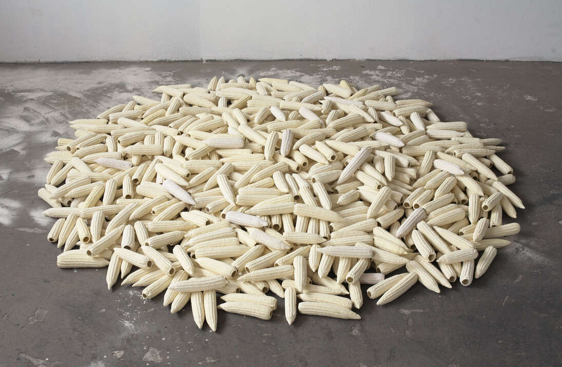 Michele Mathison, Chibage, 2013, Ceramic, dimensions variable, Copyright Michele Mathison, Courtesy Tyburn Gallery