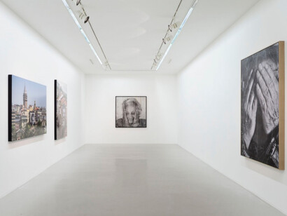 Wrinkles of the City, Exhibition view. Courtesy of galerie Perrotin