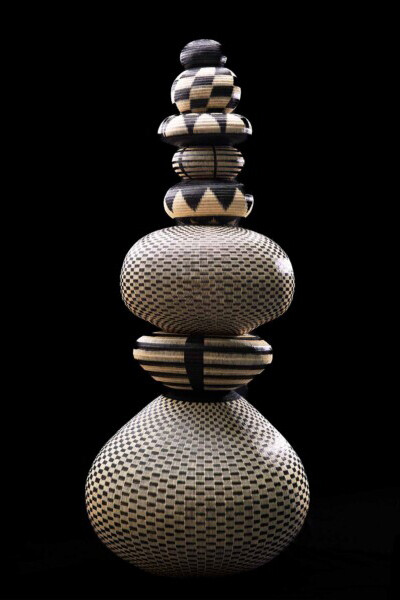 Hechizoo Textiles, Black and White Totem. Natural fiber, 58″h x 26″d. Courtesy of Cristina Grajales Gallery