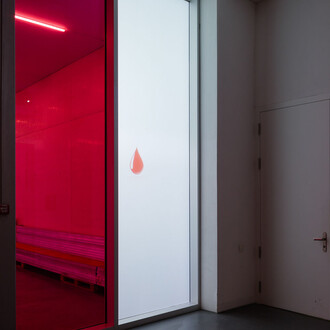 Linda Semadeni, Bildschirmaufnahmen, Ausstellungsansicht. Mit freundlicher Genehmigung des Migros Museum