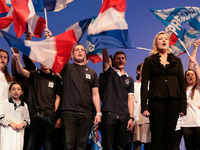 Macron y la candidata del Frente Nacional lideran los sondeos 