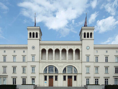Flying Pictures. Courtesy of Hamburger Bahnhof