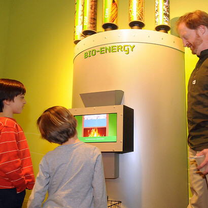 Science Exhibits. Courtesy of Newark Museum