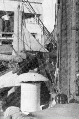 Tripulante en la cubierta del Winnipeg, 1939