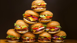 La piramide del fast food