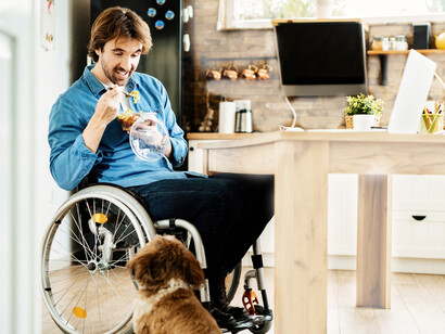 L’indépendance se bâtit chaque jour à travers de petits gestes