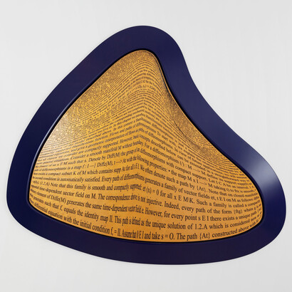 Bernar Venet, Difféo gold 7, 2022. Courtesy of Art Museum Riga Bourse