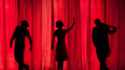 Escritores y palabras, bailarines y movimientos, músicos y tonadas, actores y personajes