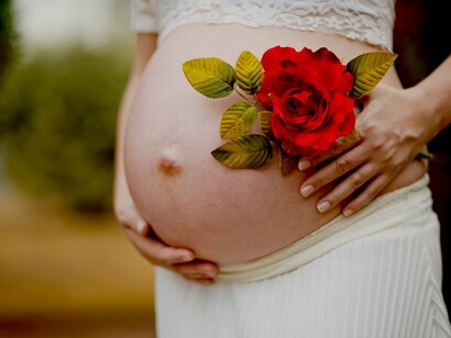 Las mujeres españolas tienen su primer bebé a los 32 años