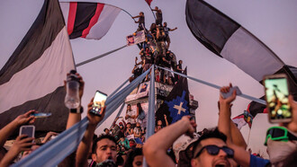 Desigualdades y horizontes limitados para las capas sociales medias condujeron a una crítica fundamental de 17 años de dictadura y 30 años de Concertación/Alianza