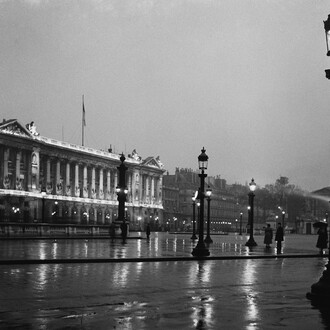 Roger Schall, Place De La Concorde, 1935, Courtesy Galerie Argentic