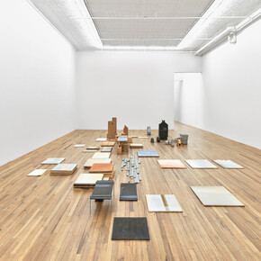 He Xiangyu, The radiance of liberty, exhibition view. Courtesy of Andrew Kreps Gallery 