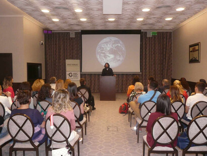 Speaker at the Hilton Hotel