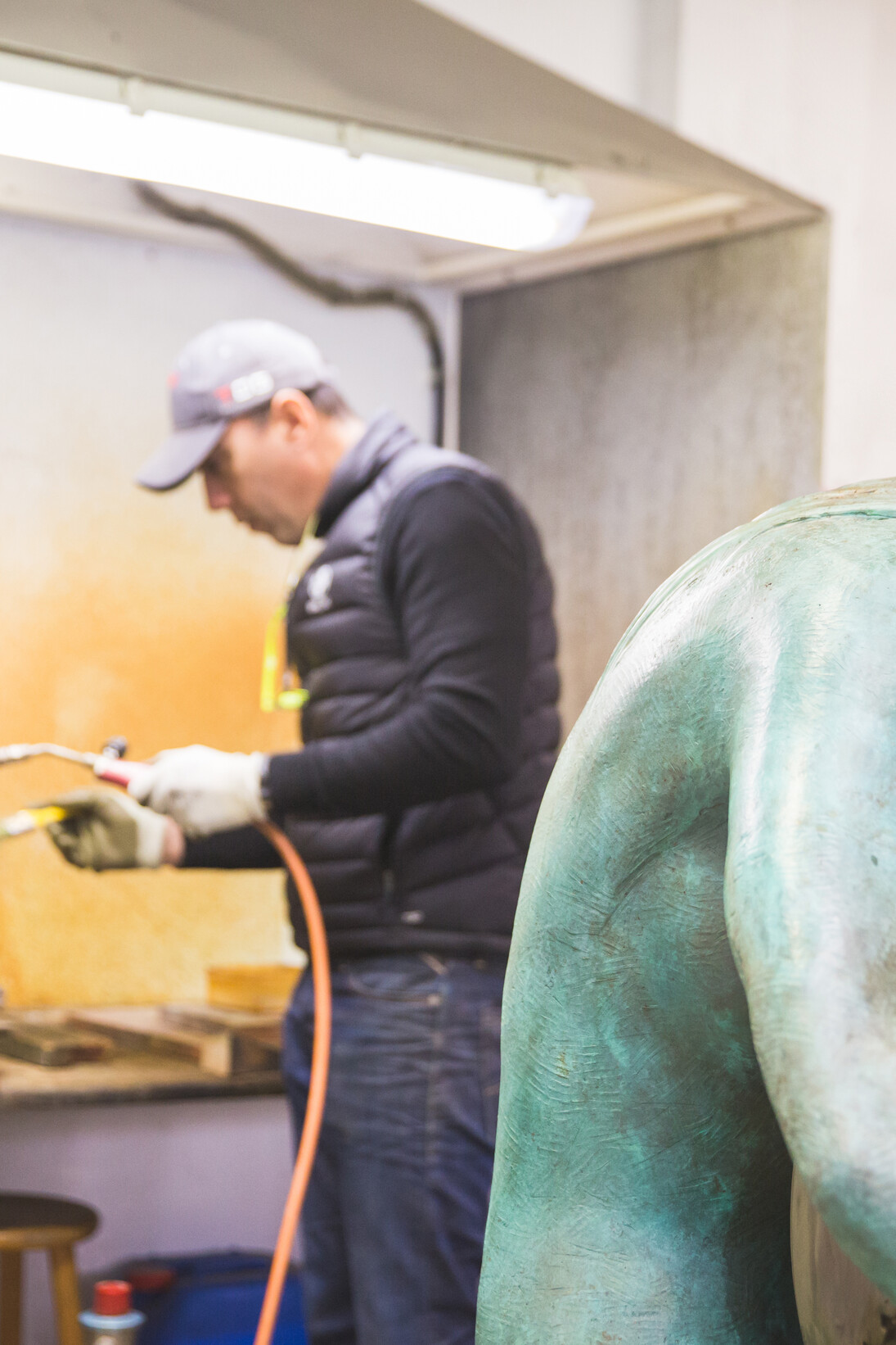 Lorenzo Quinn in the Studio. Courtesy of Halcyon Gallery