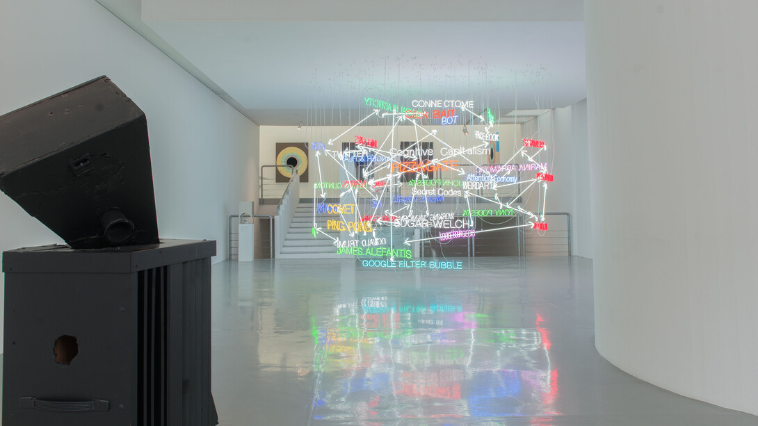 Warren Neidich, installation view. Courtesy of Priska Pasquer