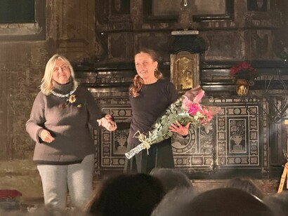 Lucia Baronio e l'attrice Monica Faggiani presso la ex Chiesa di San Vittore e 40 martiri a Milano, Italia