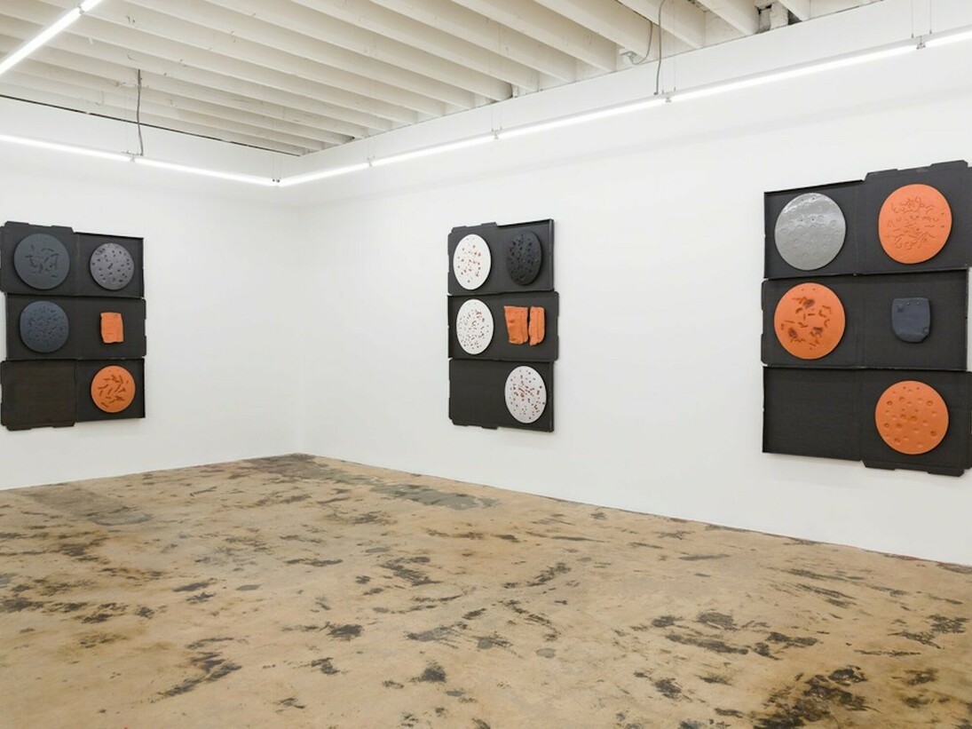 Cash Me Out, Exhibition view. Courtesy of Nina Johnson