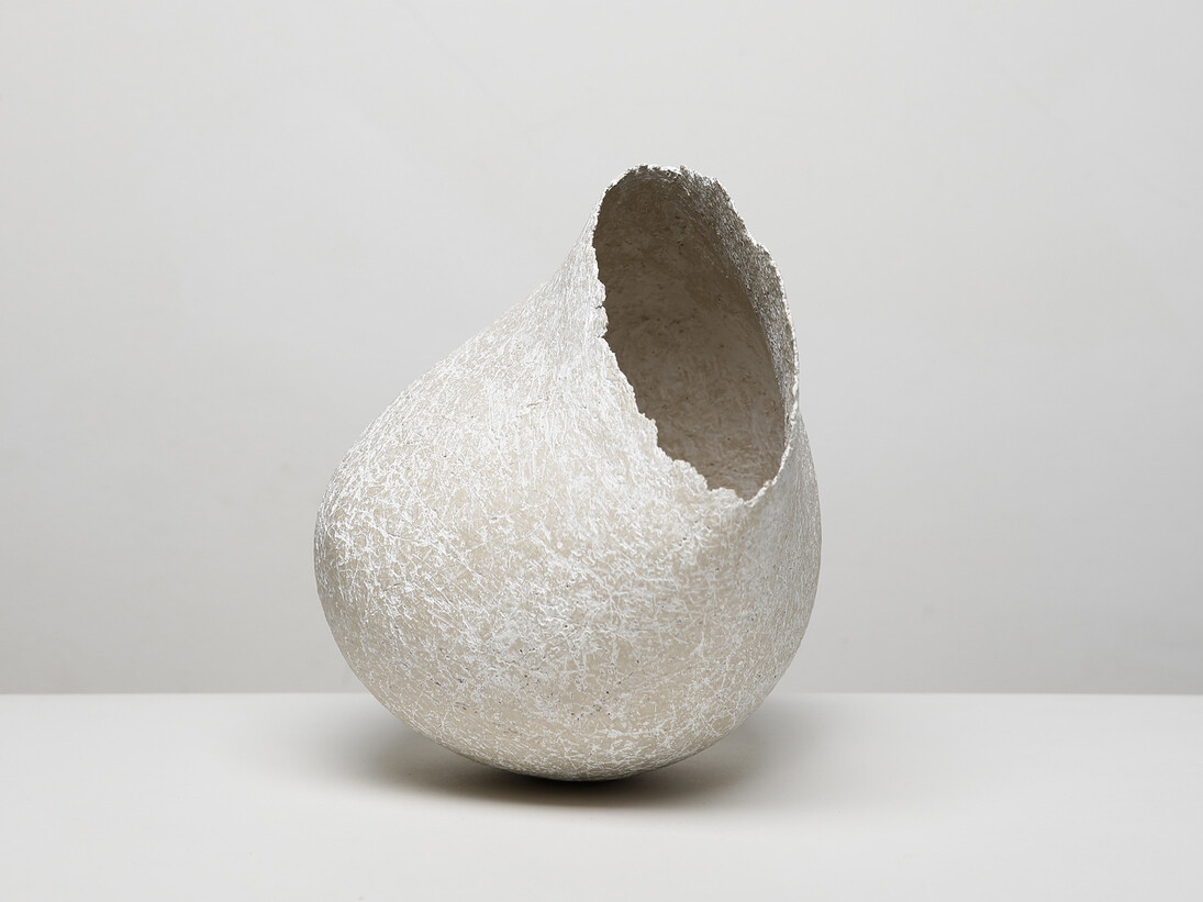 Paivi Rintaniemi, Do, 2013, Stoneware, Represented at COLLECT by Officine Saffi Gallery