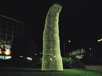 Early Capitalism Caterpillar, 2001, (c) Kurt Gebauer