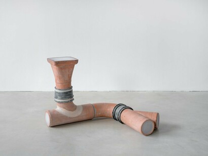 Sofia Hultén, Concrete head, exhibition view. Courtesy of Galerie Nordenhake