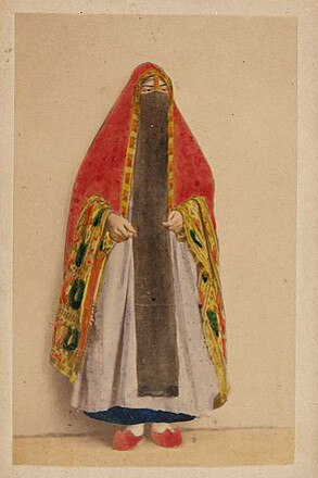 Veiled, Unveiled! Courtesy of Weltmuseum Wien