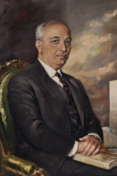 Amintore Fanfani: nei suoi scritti, si avverte sia la volontà di denunciare i mali del capitalismo e della sfrenatezza che ha portato alla grande crisi del 1929