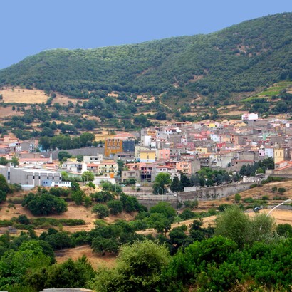 La Sardegna possiede un patrimonio storico e archeologico di grande valore. In foto Orgosolo, Sardegna, Italia
