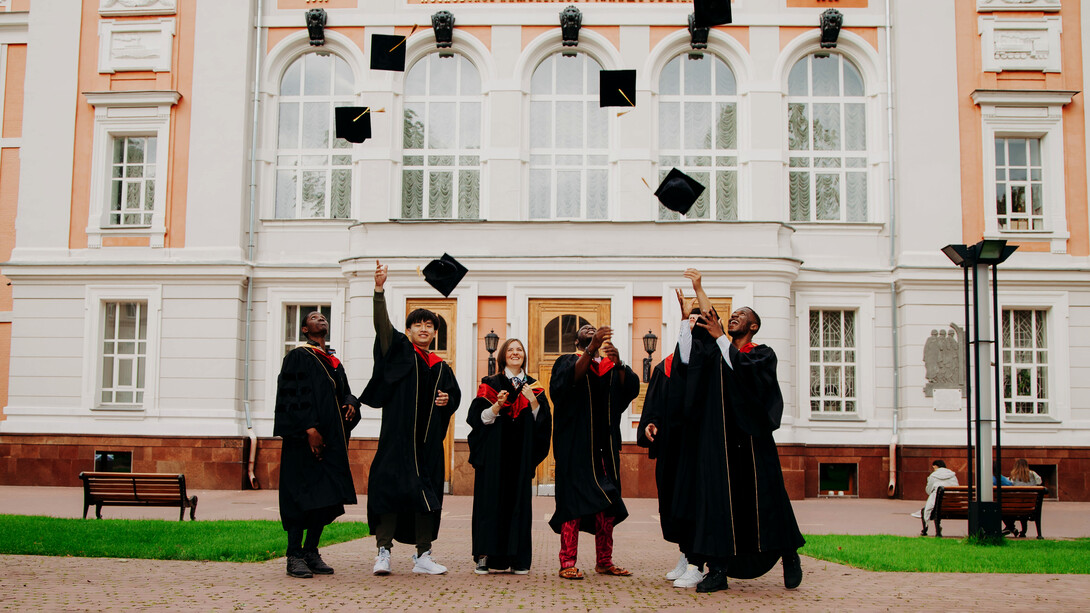 Con este artículo, culmina la serie de aportes dedicados a explicar los usos más frecuentes de los signos de puntuación