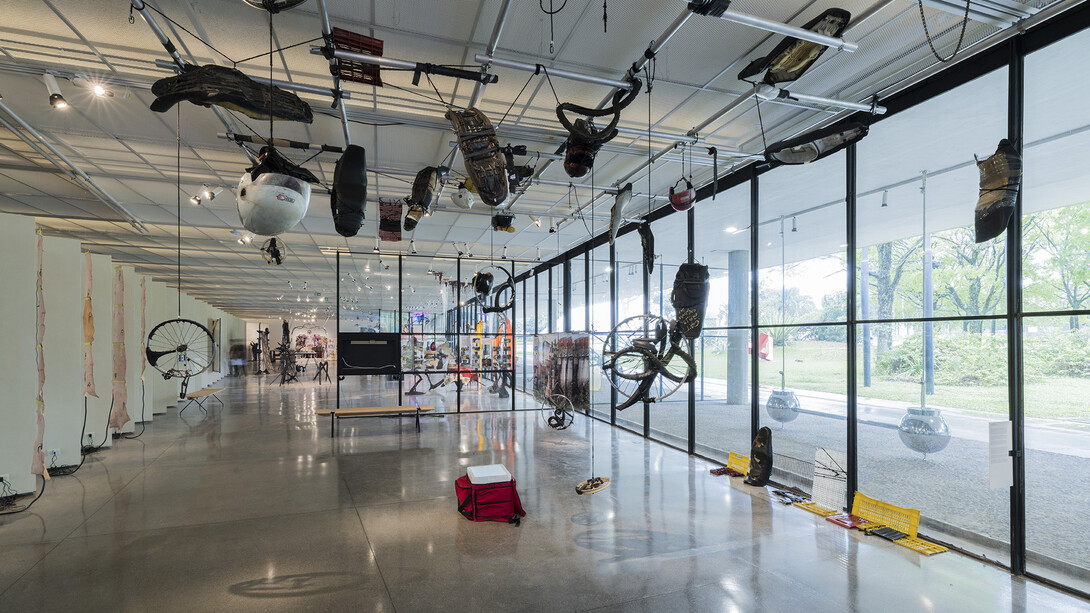 39º panorama da arte brasileira: depois que tudo foi dito, vista da exposição. Cortesia do MAM