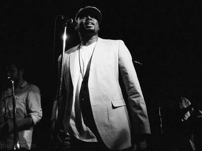 Tony Momrelle in concerto con Incognito