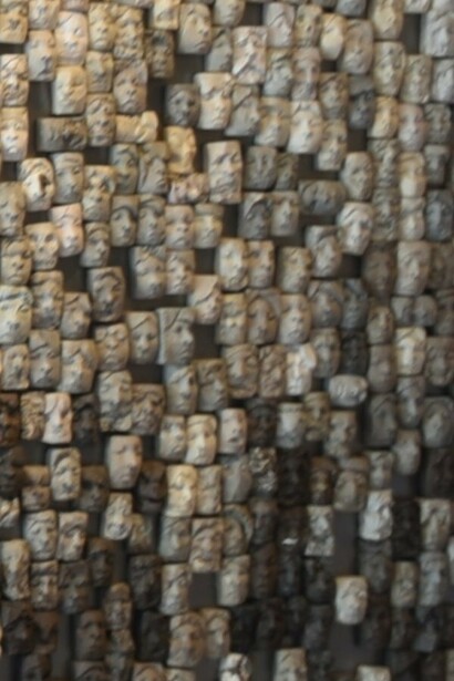 "Zona gris", cerámica vitrificada, Beatriz Parra Thompson