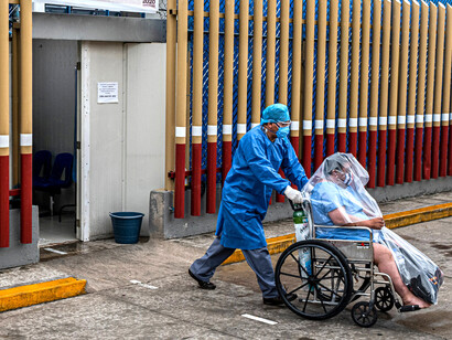 Los médicos de los abrumados hospitales de Ciudad de México dicen que se está ocultando al país la realidad de la epidemia